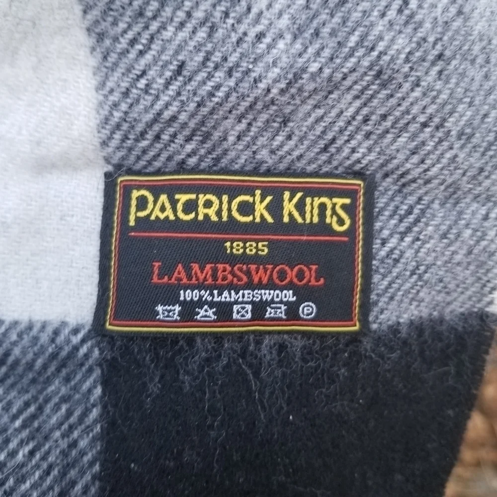 Patrick King black and white plaid lambswool scarf